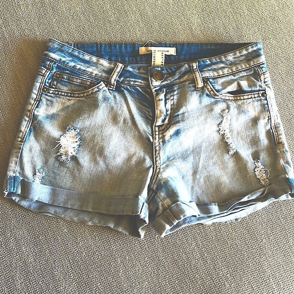 LIFE In Progress Mid Rise Jean Shorts size 26